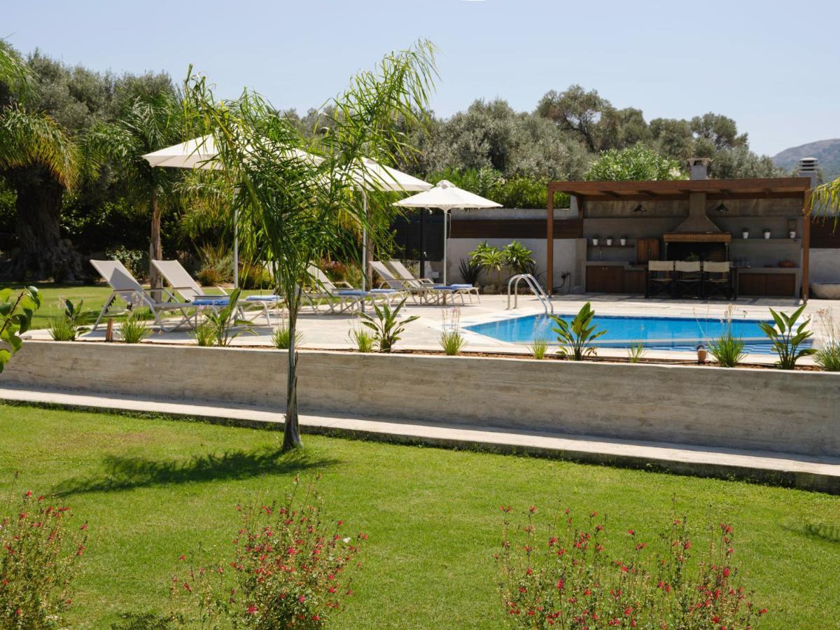 Villa Periklis Adelianos Kampos Exterior foto
