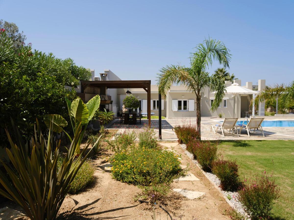 Villa Periklis Adelianos Kampos Exterior foto